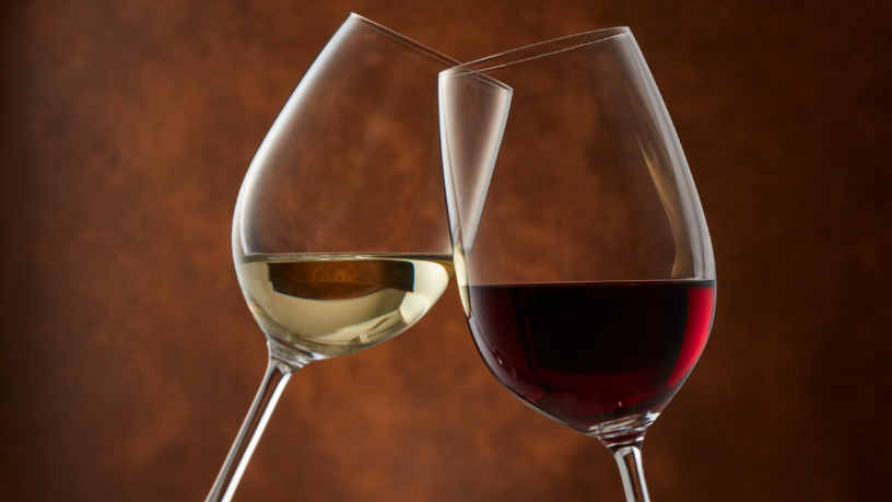 Frizantes ganham espaço no Brasil em 2026 e impulsionam nova onda de vinhos leves e acessíveis